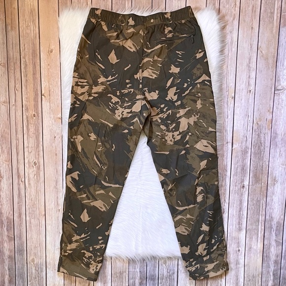The North Face Men’s Printed Class V Pants - Picture 3 of 10